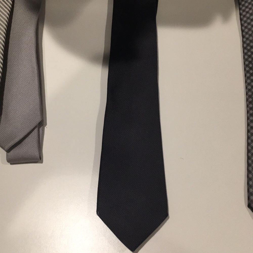 5/$25 Charcoal grey Penguin medium width tie